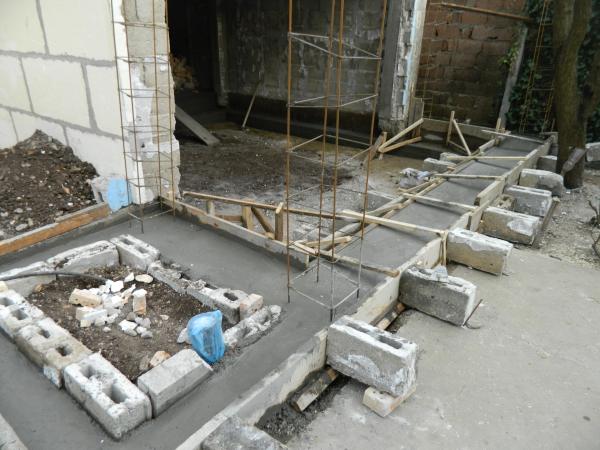 Name:  058.jpg
Views: 492
Size:  49.8 KB