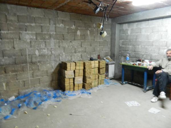 Name:  021.jpg
Views: 505
Size:  34.0 KB