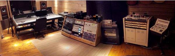 Name:  studio panoramic1.jpg
Views: 1087
Size:  23.2 KB